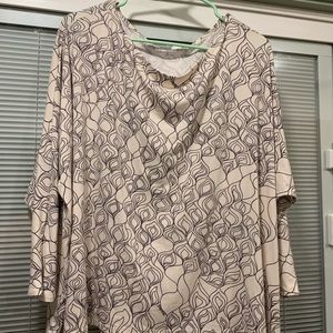 Manuhealii xl blue floral 3/4 sleeve top